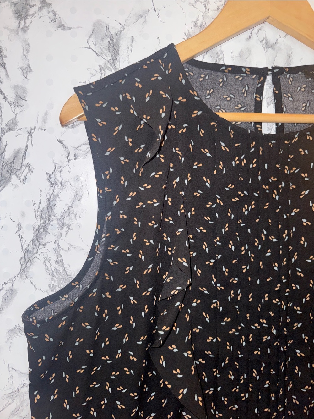 Ann Taylor Sleeveless Blouse Black Size XL - Picture 2 of 7